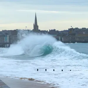 Plage-sillon-thalasso-intra Muros , Saint-Malo France
