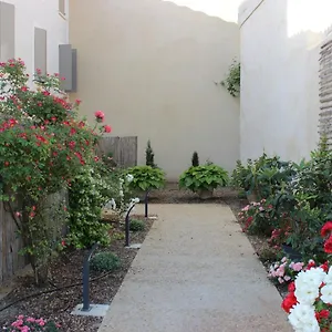 Entre Les Sorgues Ardoise , LʼIsle-sur-la-Sorgue France